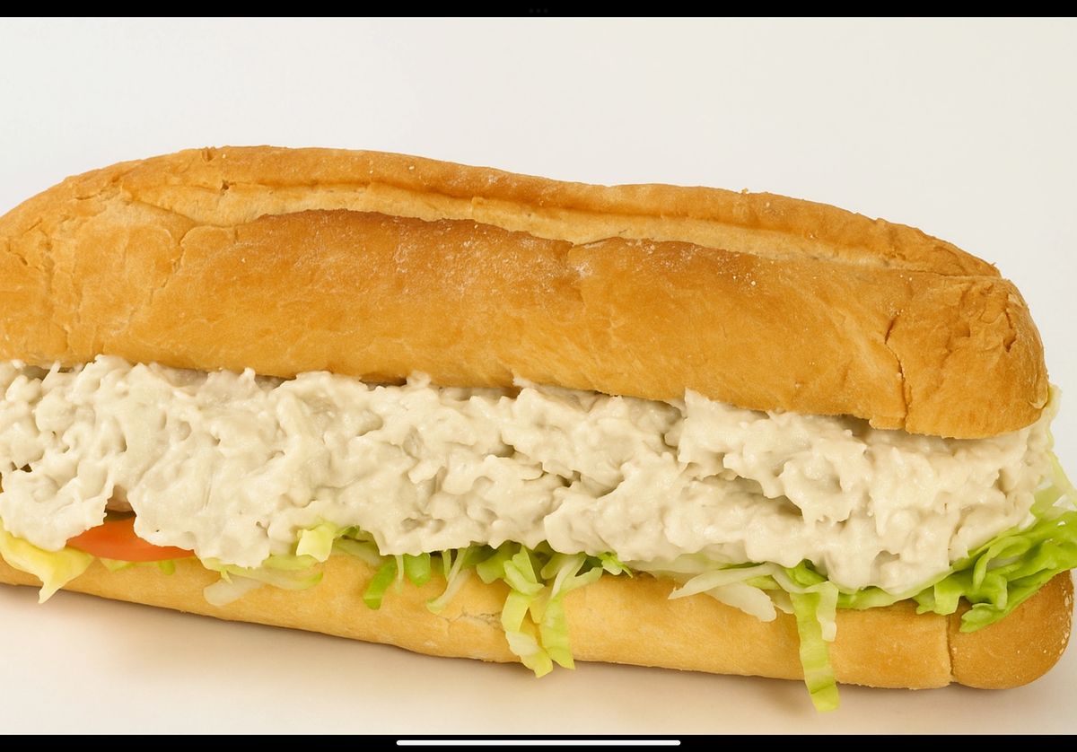 E.k) Sandwiches Chicken Salad