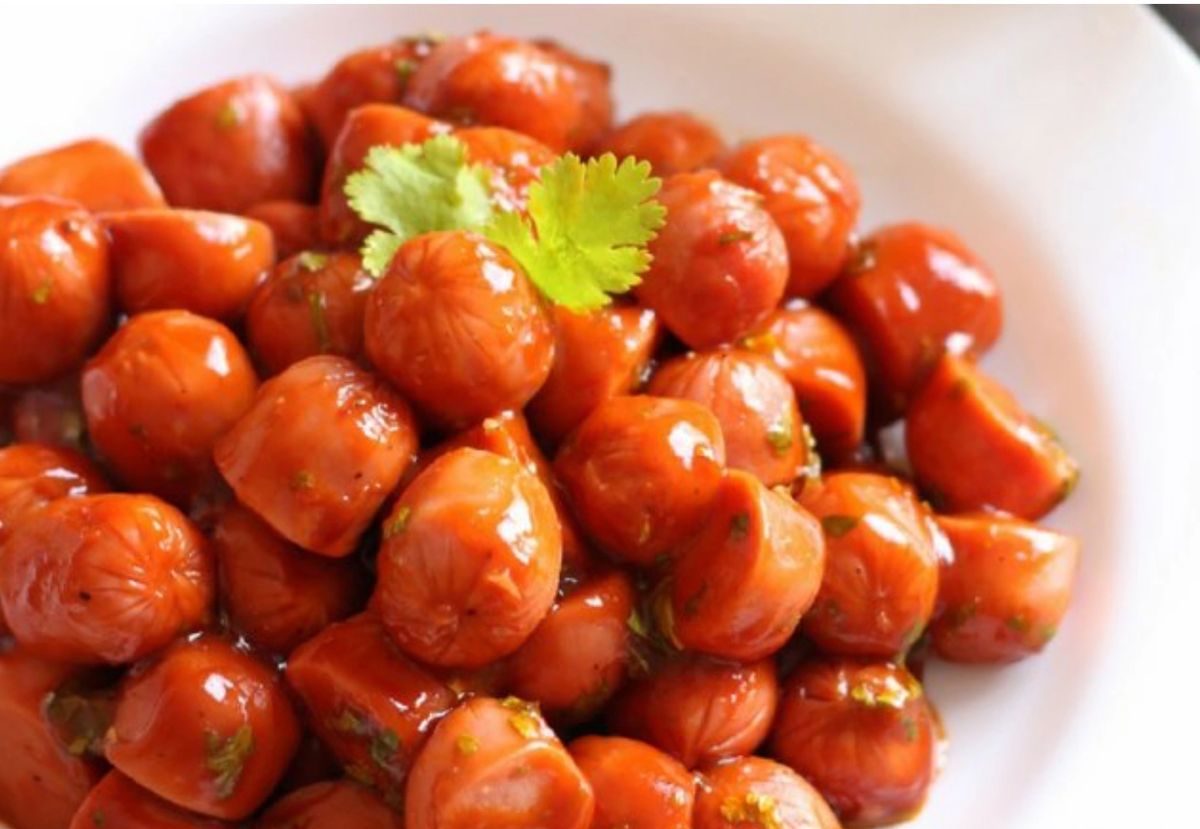 B.y.p) Hotdogs in Salsa