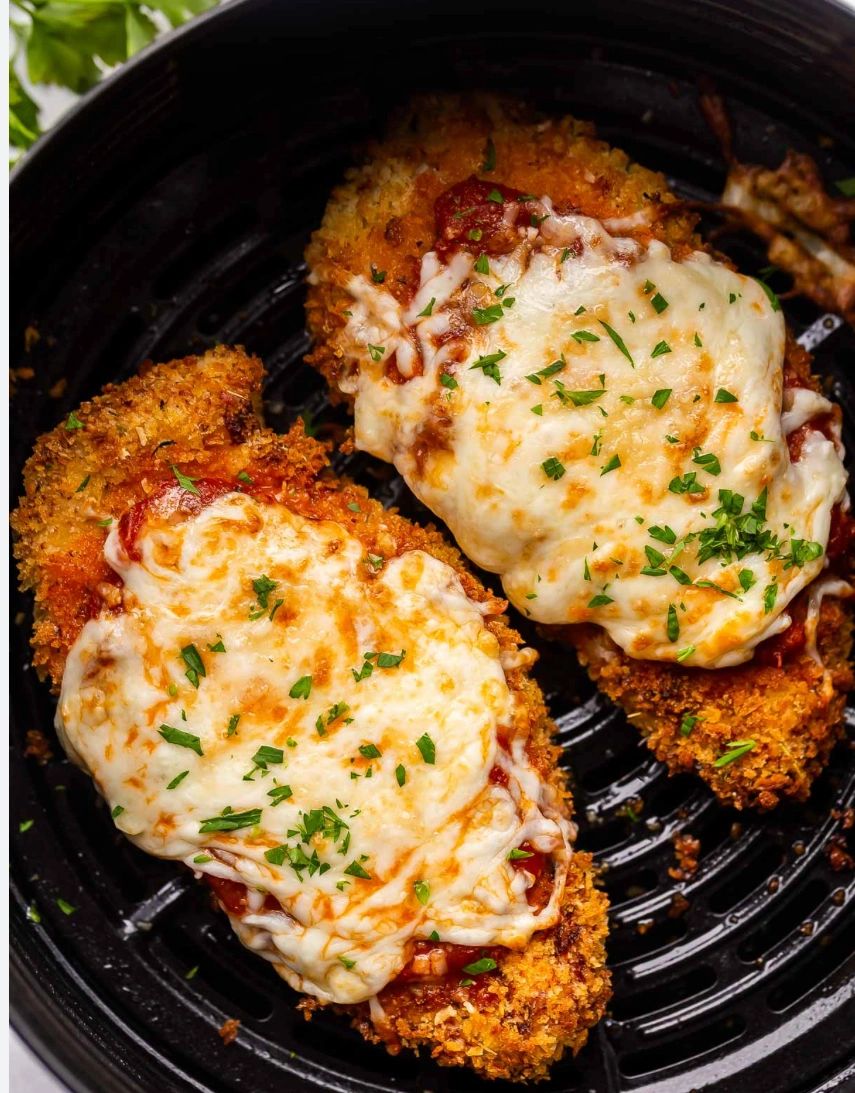 B.y.g) Chicken Parmesan