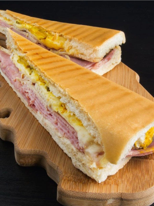 E.p) Sandwiches Cubano